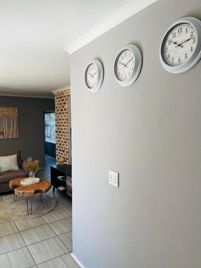 Otis Self Catering Daire Walvis Bay Dış mekan fotoğraf
