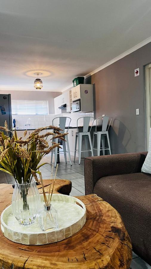 Otis Self Catering Daire Walvis Bay Dış mekan fotoğraf