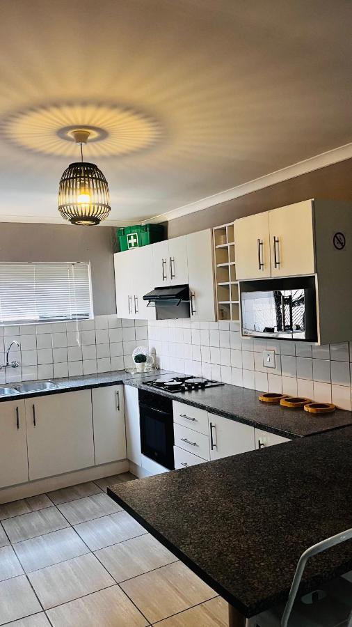 Otis Self Catering Daire Walvis Bay Dış mekan fotoğraf