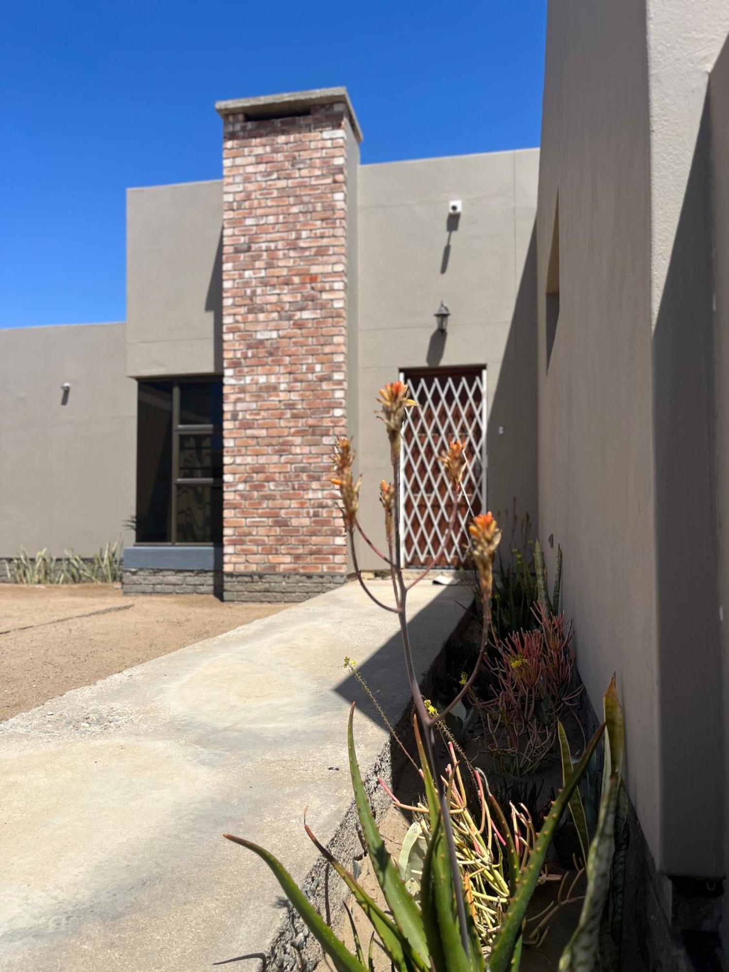 Otis Self Catering Daire Walvis Bay Dış mekan fotoğraf